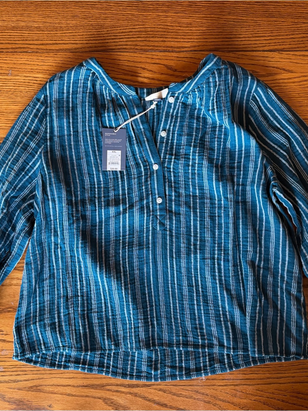 NWT Universal Thread Blue Striped Buttoned Pullover Top, XXL